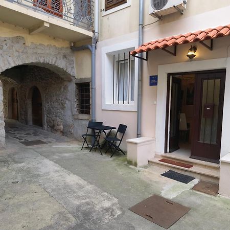 Apartment Zlatko , Ten Steps To The Sea オパティヤ エクステリア 写真